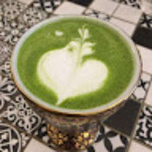 Meet your Posher, Caroline